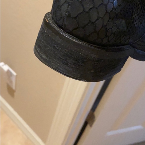 Sam Edelman snake embossed Adele boots 8.5 - Picture 10 of 11